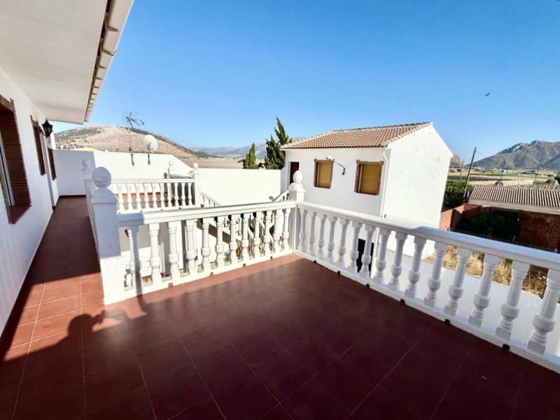 4 soverom Hus til salgs i Zafarraya med garasje - € 220 000 (Ref: 9129940)