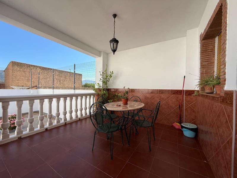 4 soverom Hus til salgs i Zafarraya med garasje - € 220 000 (Ref: 9129940)