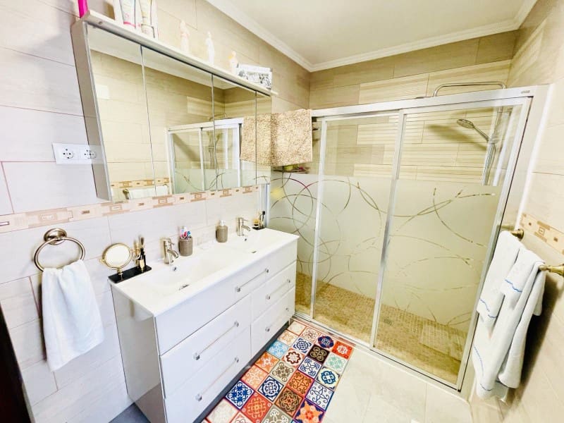 3 soveværelse Villa til salg i Torrox-Costa med garage - € 320.000 (Ref: 9131896)