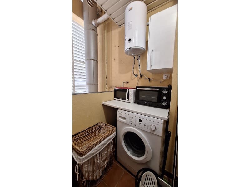 2 sypialnia Mieszkanie na sprzedaż w Torre del Mar z basenem garażem - 330 000 € (Ref: 9162158)