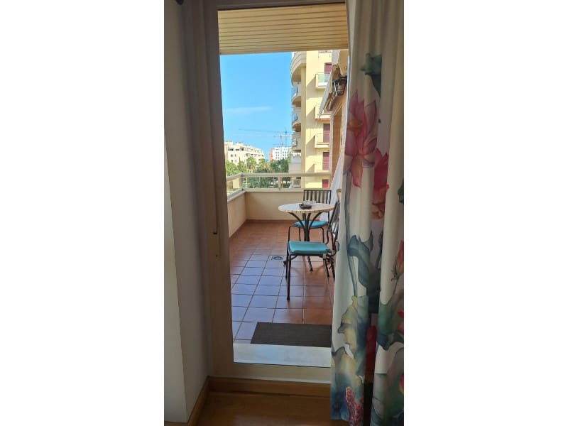 2 sypialnia Mieszkanie na sprzedaż w Torre del Mar z basenem garażem - 330 000 € (Ref: 9162158)