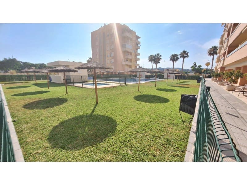 2 sypialnia Mieszkanie na sprzedaż w Torre del Mar z basenem garażem - 330 000 € (Ref: 9162158)