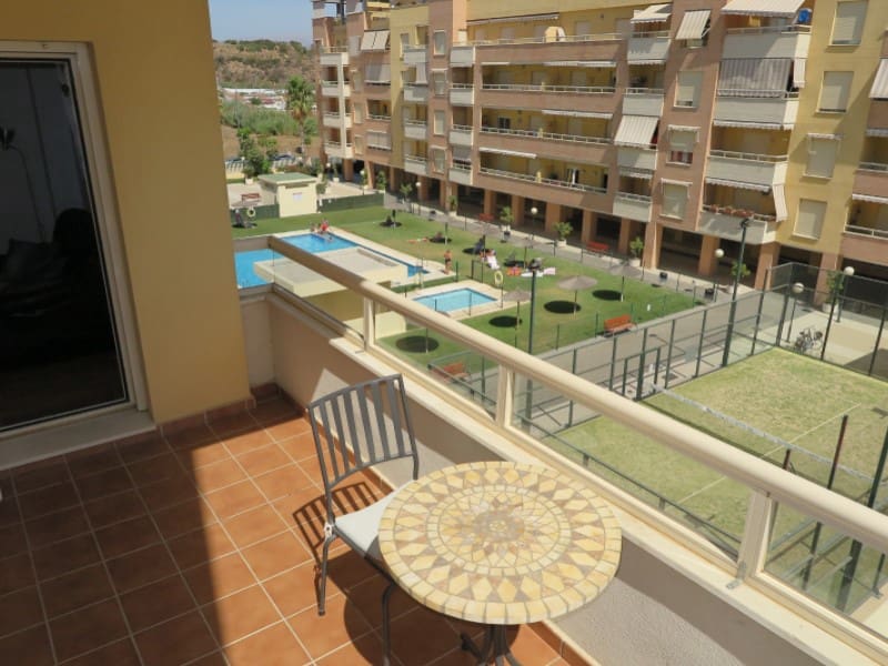 2 sypialnia Mieszkanie na sprzedaż w Torre del Mar z basenem garażem - 330 000 € (Ref: 9162158)