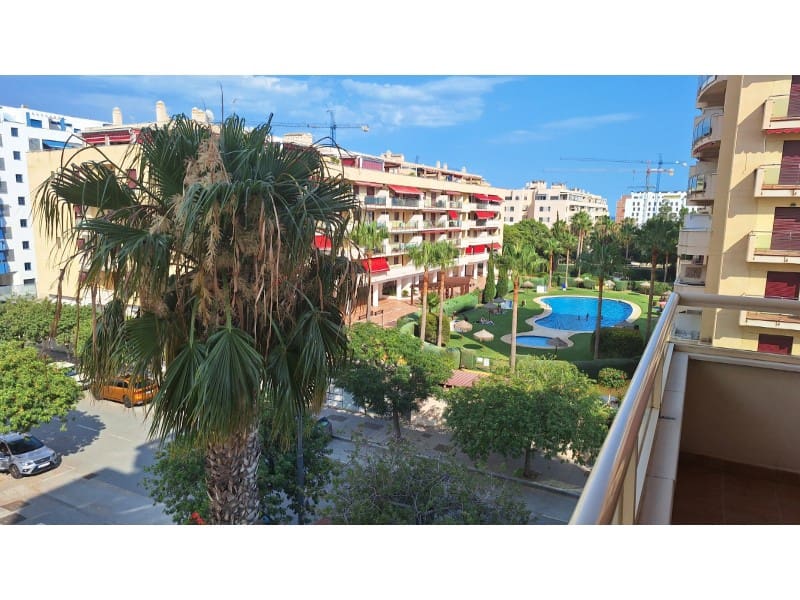 2 sypialnia Mieszkanie na sprzedaż w Torre del Mar z basenem garażem - 330 000 € (Ref: 9162158)