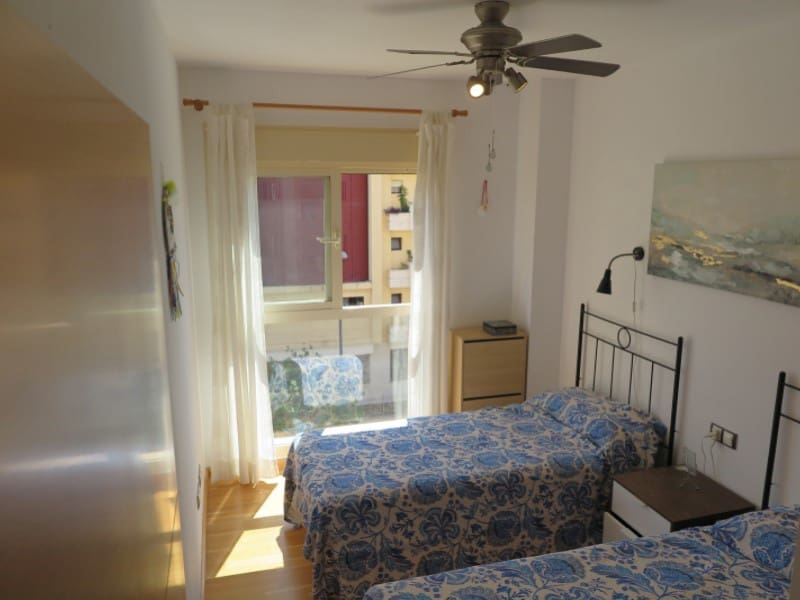 2 sypialnia Mieszkanie na sprzedaż w Torre del Mar z basenem garażem - 330 000 € (Ref: 9162158)