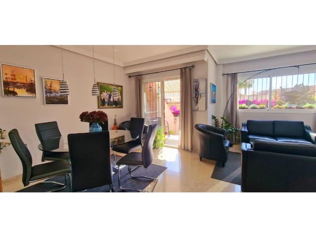 3 bedroom Semi-detached Villa for rent in Caleta de Vélez, Vélez-Málaga with pool - € 1,200 (Ref: 9176635)
