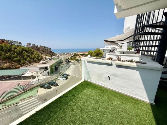 3 bedroom Apartment for rent in Rincón de la Victoria with garage - € 1,500 (Ref: 9181321)