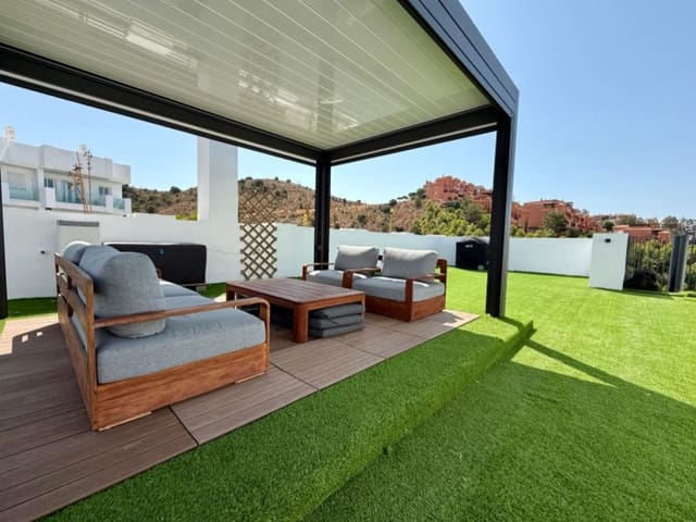 3 bedroom Apartment for rent in Rincón de la Victoria with garage - € 1,800 (Ref: 9181322)