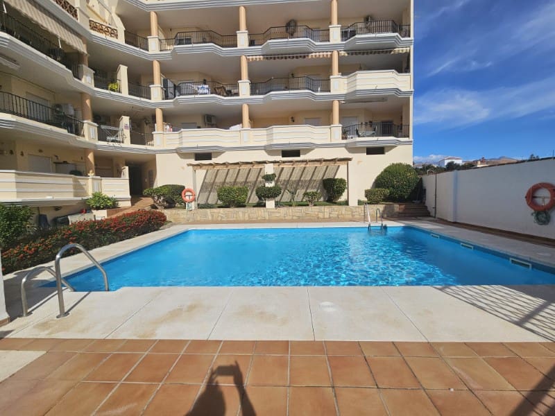 3 quarto Apartamento para venda em Torrox-Costa com piscina garagem - 279 900 € (Ref: 9193994)
