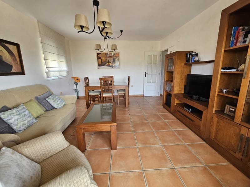 3 soverom Leilighet til leie i Velez-Malaga - € 980 (Ref: 9200771)