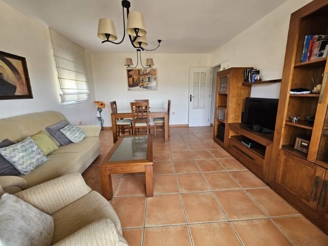 3 soverom Leilighet til leie i Vélez-Málaga - € 980 (Ref: 9200771)