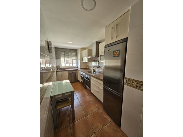 3 soverom Leilighet til leie i Vélez-Málaga - € 980 (Ref: 9200771)