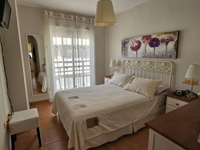 3 soverom Leilighet til leie i Vélez-Málaga - € 980 (Ref: 9200771)