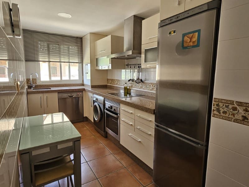 3 soverom Leilighet til leie i Velez-Malaga - € 980 (Ref: 9200771)