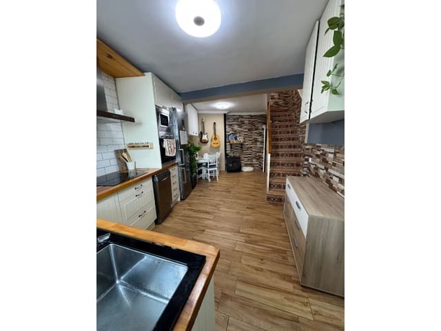 2 soveværelse Byhus til salg i Canillas de Aceituno - € 128.000 (Ref: 9232823)