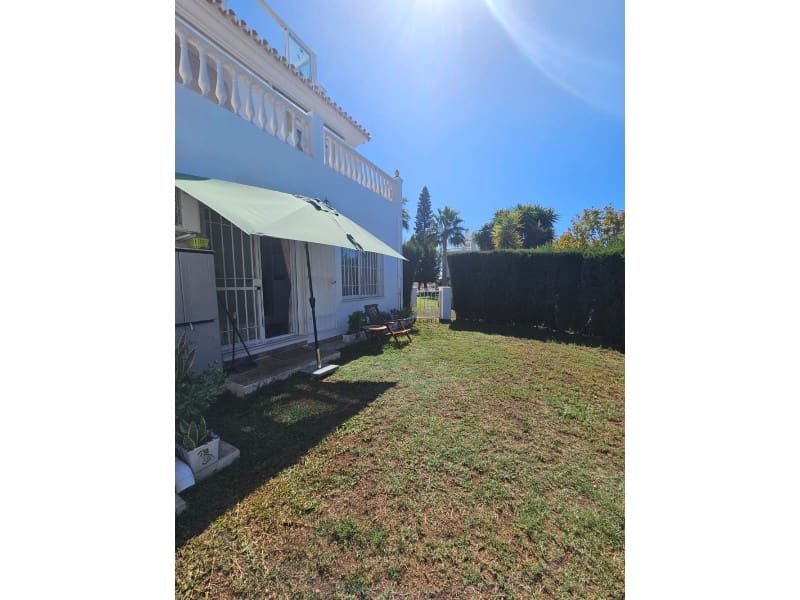 2 bedroom Flat for sale in Torrox Park with pool - € 244,000 (Ref: 9262826)