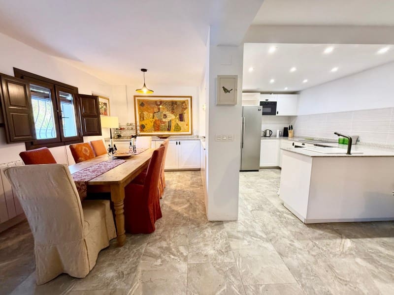 4 soveværelse Byhus til salg i Alhama de Granada - € 240.000 (Ref: 9282417)