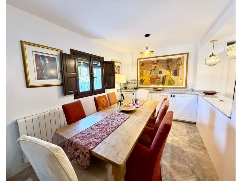 4 soveværelse Byhus til salg i Alhama de Granada - € 240.000 (Ref: 9282417)