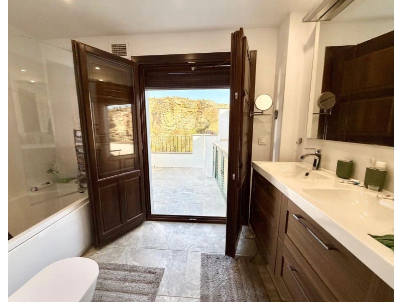 4 soveværelse Byhus til salg i Alhama de Granada - € 240.000 (Ref: 9282417)