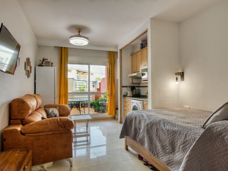 Monolocale in vendita in Rincon de la Victoria con piscina - 175.000 € (Rif: 9303397)