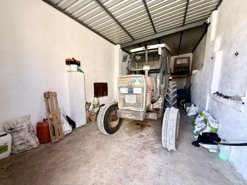 3 bedroom Finca/Country House for sale in Cacin with garage - € 139,000 (Ref: 9303398)