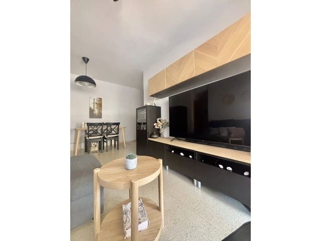 2 makuuhuone Asunto myytävänä paikassa Torrox Pueblo, Torrox mukana uima-altaan 
autotalli - 240 000 € (Ref: 9335378)