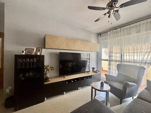 2 makuuhuone Asunto myytävänä paikassa Torrox Pueblo, Torrox mukana uima-altaan 
autotalli - 240 000 € (Ref: 9335378)