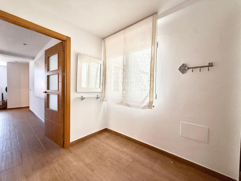 2 Zimmer Wohnung zu vermieten in Malaga Stadt - 1.200 € (Ref: 9356126)