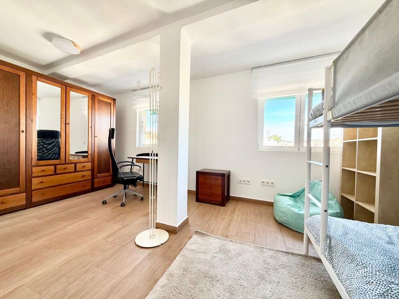 2 Zimmer Wohnung zu vermieten in Malaga Stadt - 1.200 € (Ref: 9356126)
