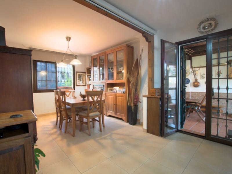 3 quarto Moradia Geminada para venda em Alhaurin de la Torre com piscina garagem - 525 000 € (Ref: 9372081)