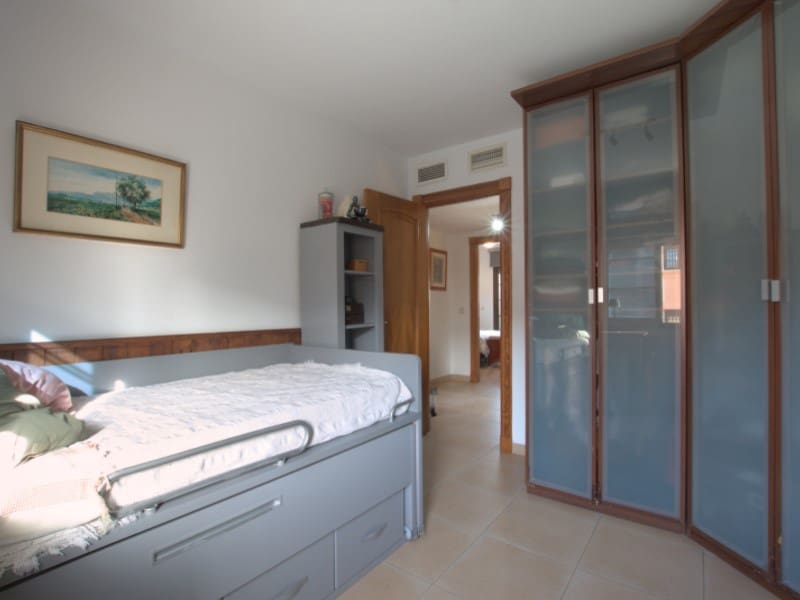 3 quarto Moradia Geminada para venda em Alhaurin de la Torre com piscina garagem - 525 000 € (Ref: 9372081)