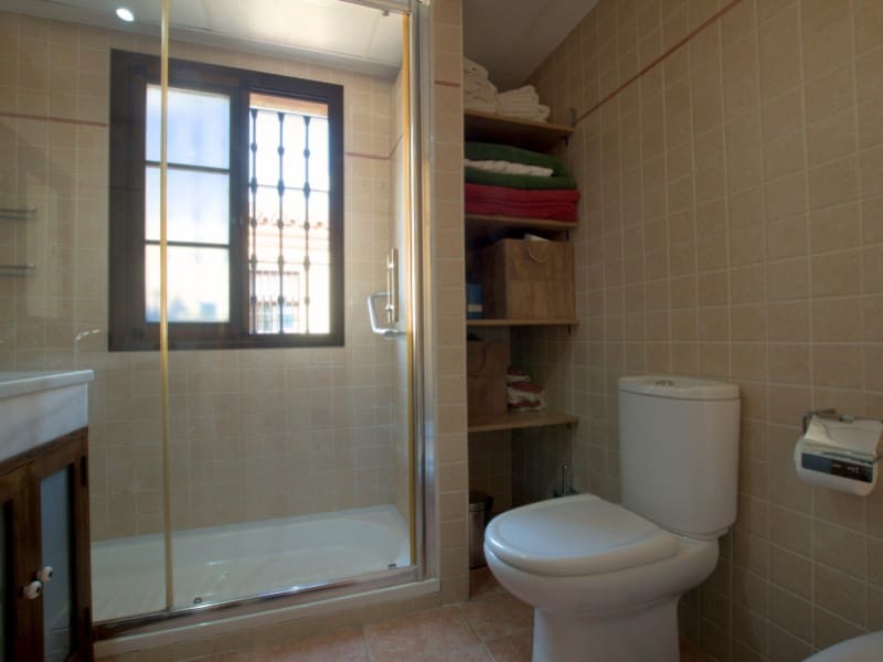 3 quarto Moradia Geminada para venda em Alhaurin de la Torre com piscina garagem - 525 000 € (Ref: 9372081)