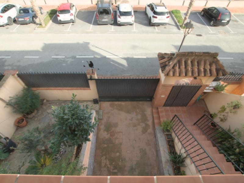 3 quarto Moradia Geminada para venda em Alhaurin de la Torre com piscina garagem - 525 000 € (Ref: 9372081)