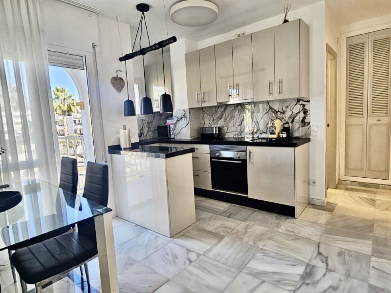 2 bedroom Flat for sale in El Penoncillo - € 340,000 (Ref: 9406426)