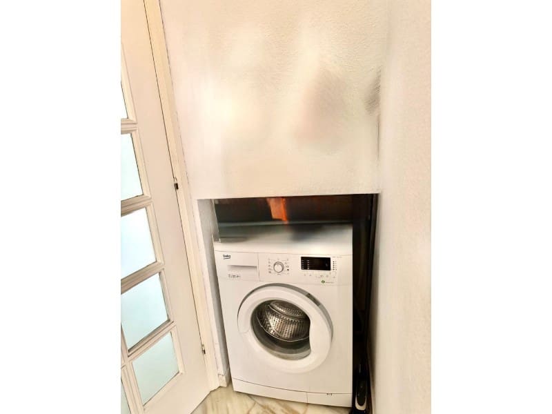 2 slaapkamer Flat te koop in Torrox-Costa met zwembad - € 360.000 (Ref: 9406427)