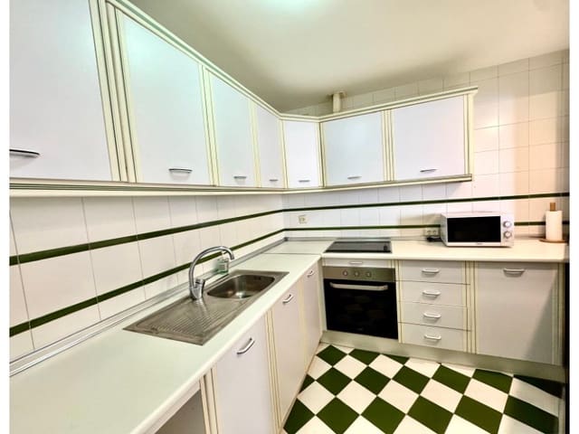 2 slaapkamer Flat te koop in Centro Internacional, Torrox met zwembad - € 360.000 (Ref: 9406427)