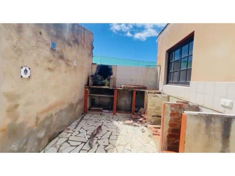 2 bedroom Finca/Country House for sale in Torrox-Costa with pool garage - € 165,000 (Ref: 9450190)