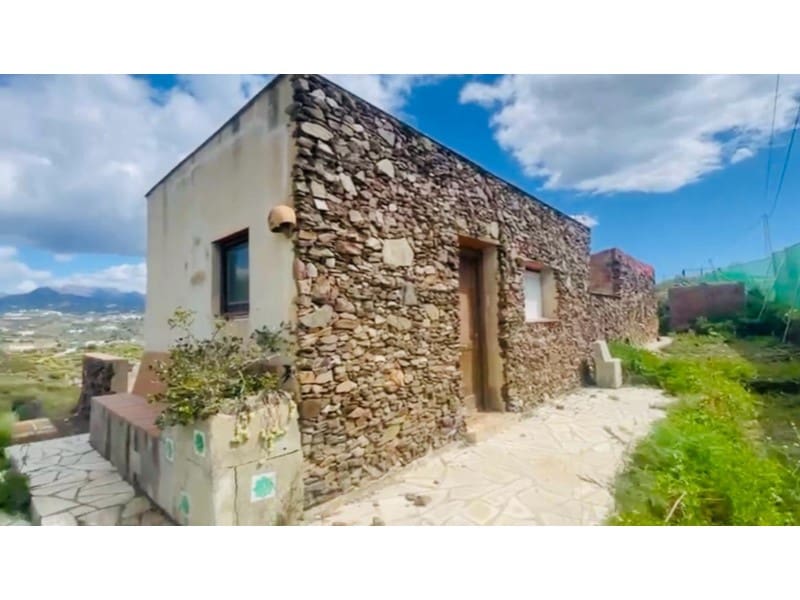 2 bedroom Finca/Country House for sale in Torrox-Costa with pool garage - € 165,000 (Ref: 9450190)