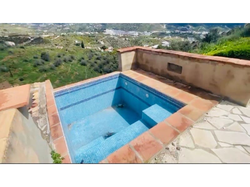 2 bedroom Finca/Country House for sale in Torrox-Costa with pool garage - € 165,000 (Ref: 9450190)
