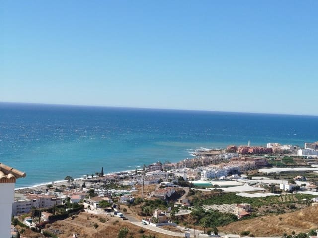 2 quarto Moradia Geminada para venda em El Peñoncillo, Torrox com piscina garagem - 349 000 € (Ref: 9452054)
