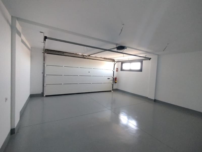 2 sypialnia Dom blizniak na sprzedaż w El Penoncillo z basenem garażem - 347 000 € (Ref: 9452055)