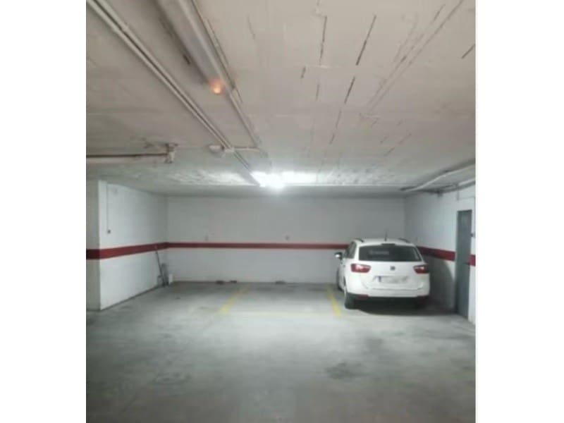 Garage for sale in Velez-Malaga - € 16,500 (Ref: 9502201)