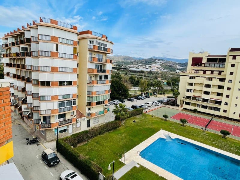 1 makuuhuone Asunto myytävänä paikassa Torrox-Costa mukana uima-altaan - 240 000 € (Ref: 9515999)