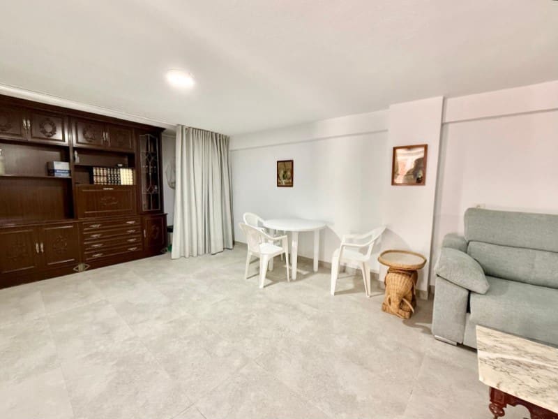 4 bedroom Townhouse for sale in Arenas del Rey with garage - € 145,000 (Ref: 9534012)