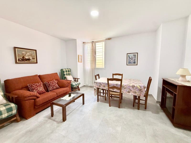 4 bedroom Townhouse for sale in Arenas del Rey with garage - € 145,000 (Ref: 9534012)