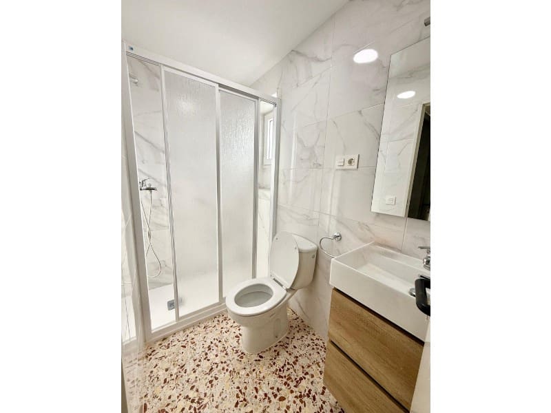 4 bedroom Townhouse for sale in Arenas del Rey with garage - € 145,000 (Ref: 9534012)