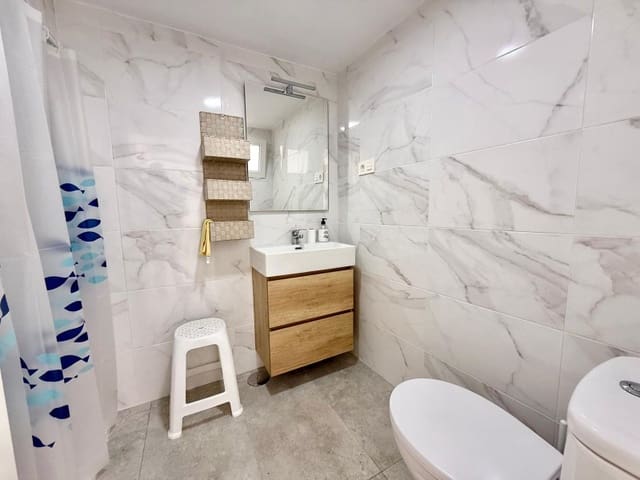 Casa de 4 habitaciones en Arenas del Rey en venta con garaje - 145.000 € (Ref: 9534012)