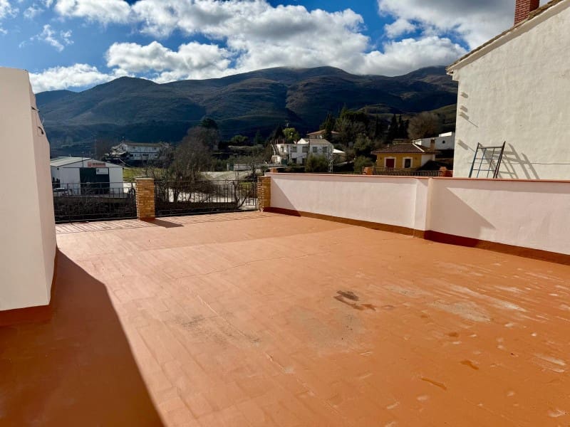 4 bedroom Townhouse for sale in Arenas del Rey with garage - € 145,000 (Ref: 9534012)
