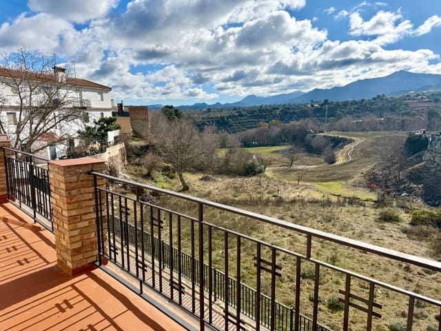 Casa de 4 habitaciones en Arenas del Rey en venta con garaje - 145.000 € (Ref: 9534012)