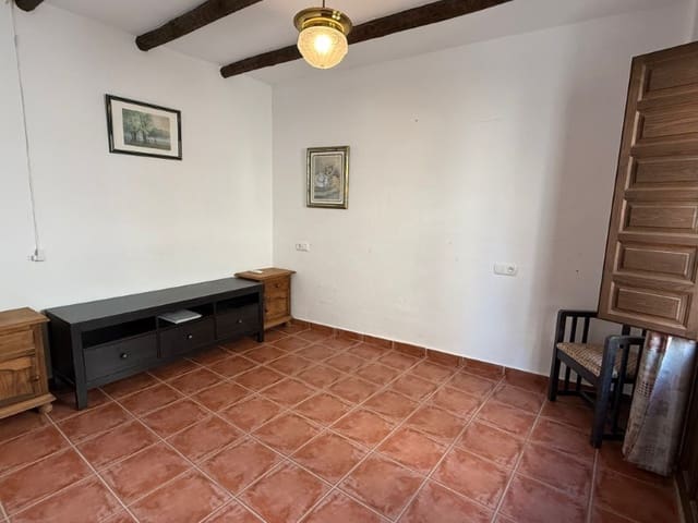 2 makuuhuone Omakotitalo myytävänä paikassa Canillas de Aceituno - 135 000 € (Ref: 9555638)